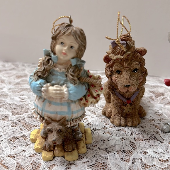 Wizard of Oz set of 4 ornaments in Excellent condition range from 3”-4” tall - Picture 2 of 7